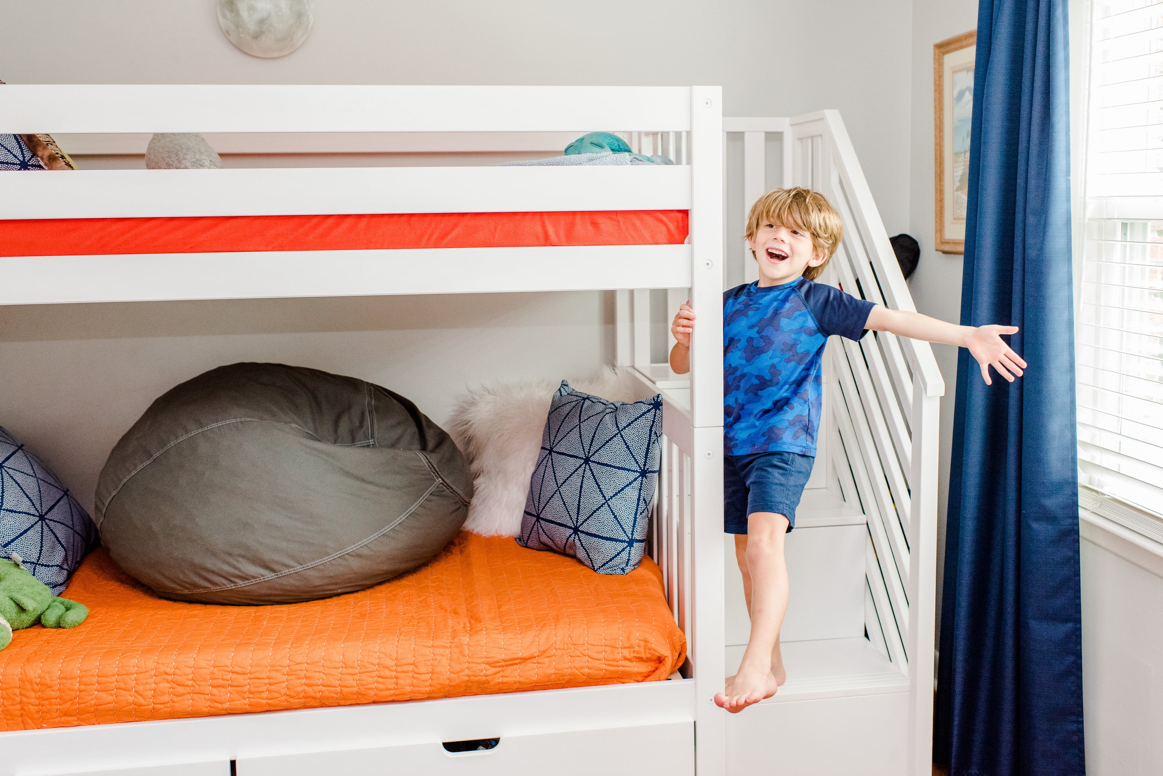 Deals on kids store beds