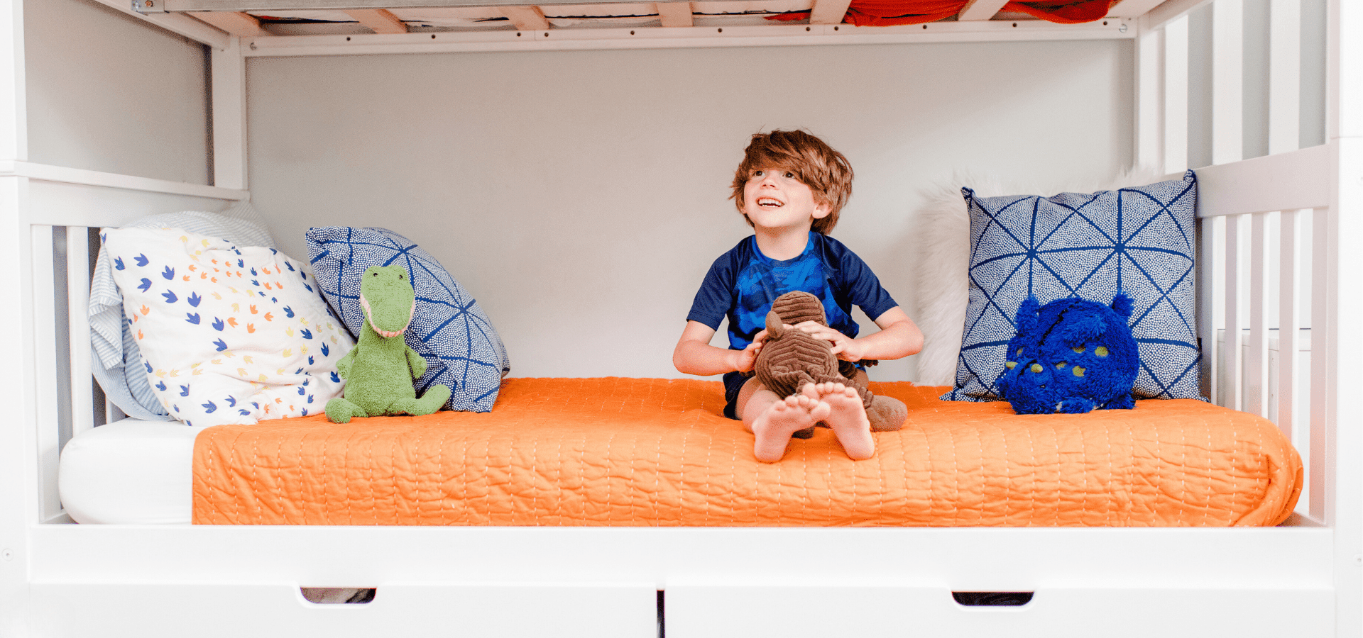 Solid Wood Bunk Bed with Storage Drawers Underneath