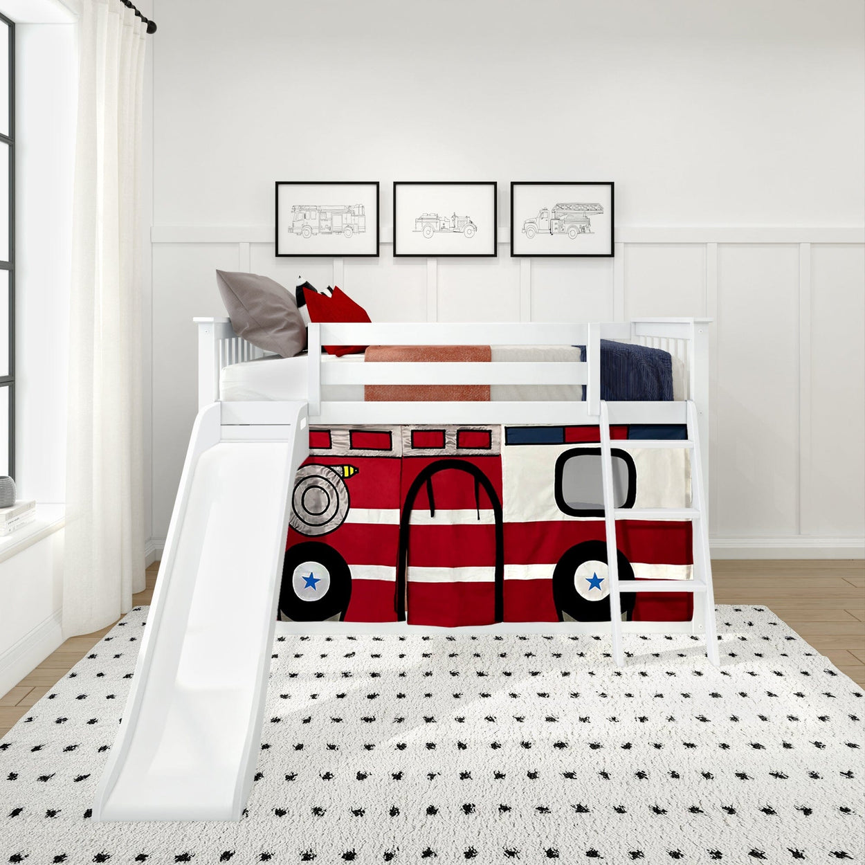 180417002043 : Bunk Beds Low Bunk with Easy Slide and Firetruck Curtain, White